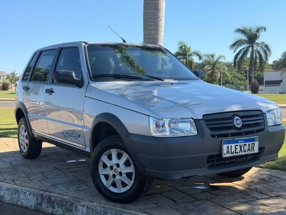 FIAT UNO 1.0 MPI MILLE WAY ECONOMY 8V FLEX 4P MANUAL FIAT UNO 1.0 MPI MILLE WAY ECONOMY 8V FLEX 4P MANUAL